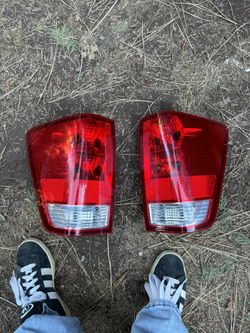 Nissan titan tail lights
