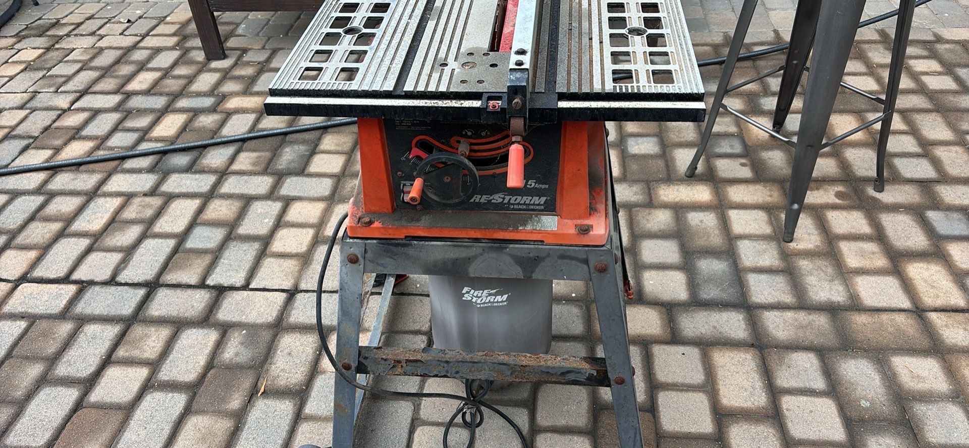 Black and Decker Firestorm Table Saw