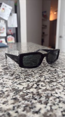 Ray Ban Kiliane RB4395