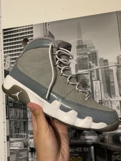 Jordan Cool Grey 9s SZ 9.5