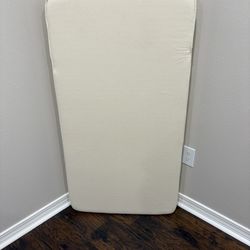 Colgate Eco Classica III crib mattress and 2 mattress covers