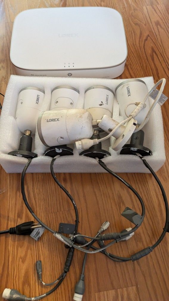 Lorex 8 PoE  Camera System 