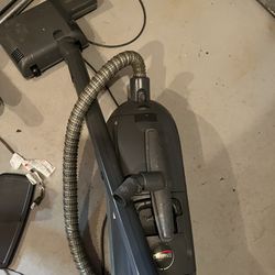 Electrolux Canister Vacuum Cleaner 