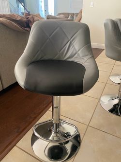 Bar stool