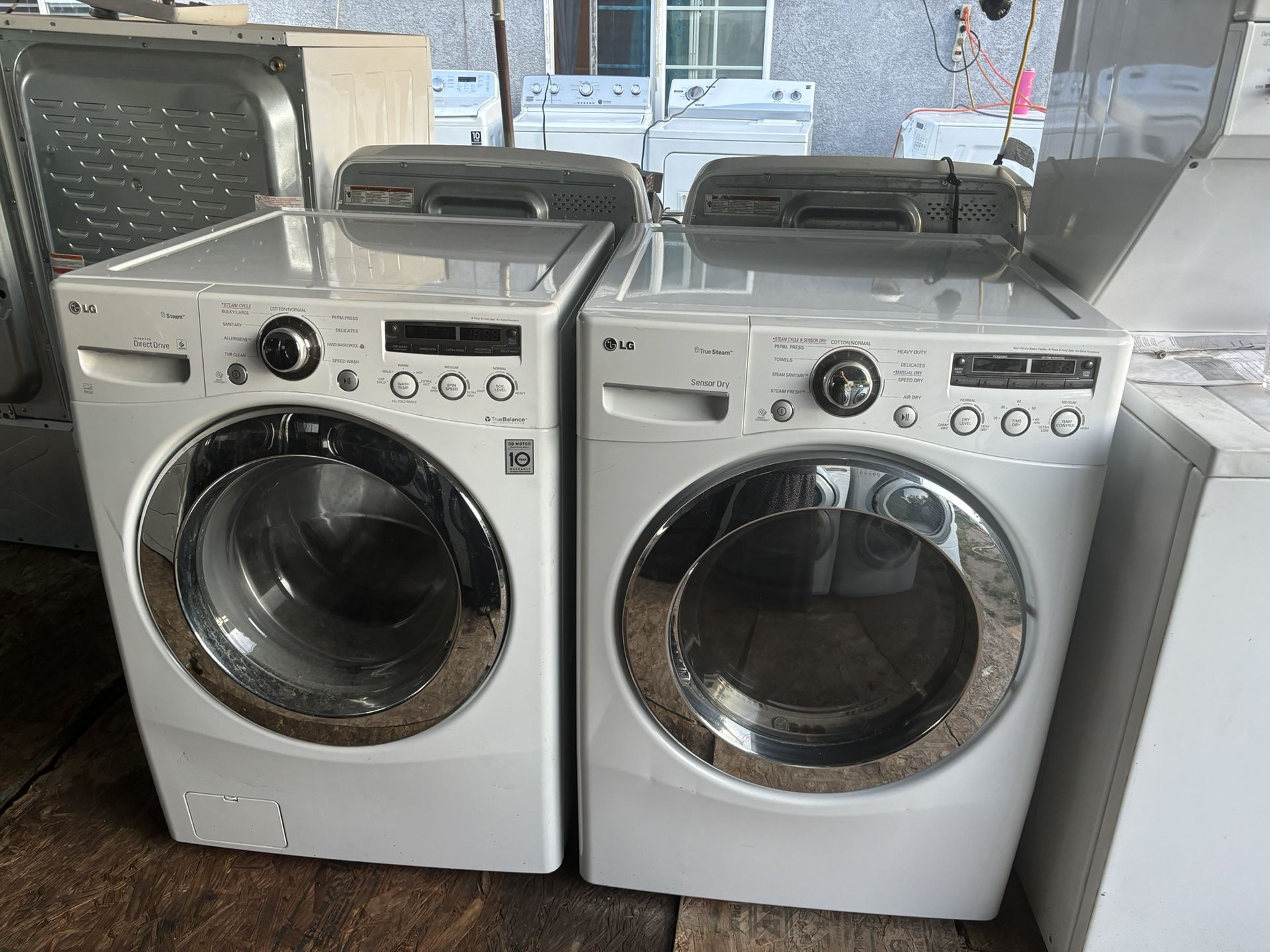 Washer And Gas Dryer Brand Lg Heavy Duty Everything Works Well With A 2 Months Warranty