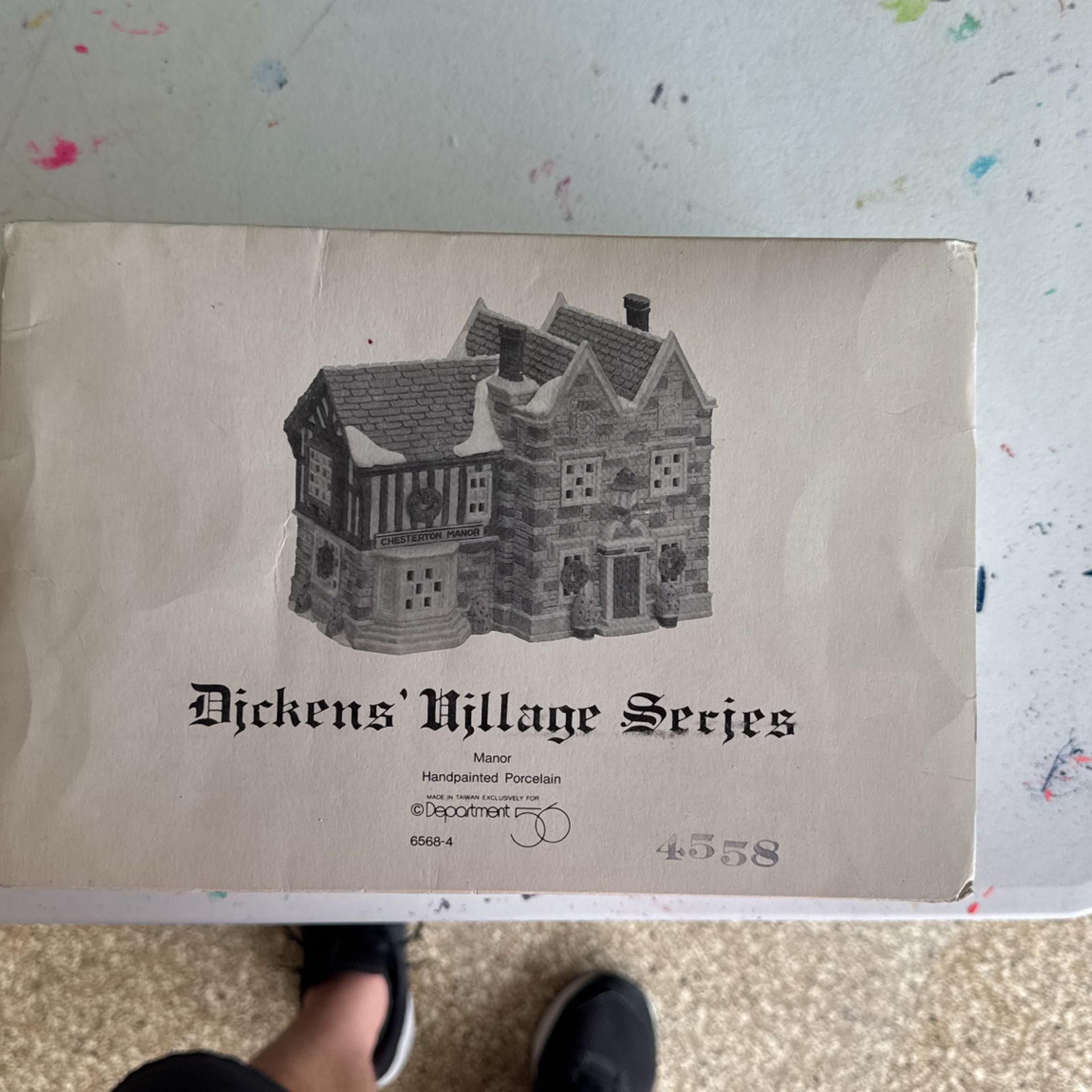 Department 56 / Chesterton Manor