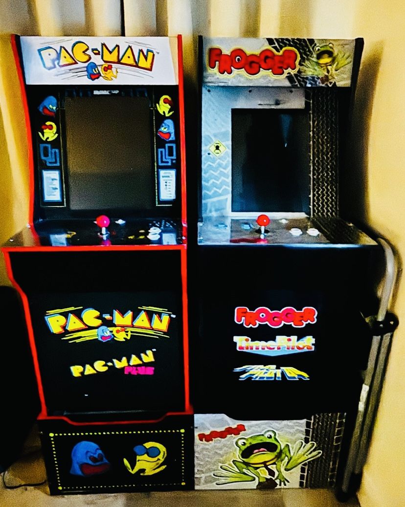 Arcade1Up PAC - MAN And Frogger Arcade Machines -4Ft
