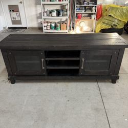 Tv Stand/entertainment 