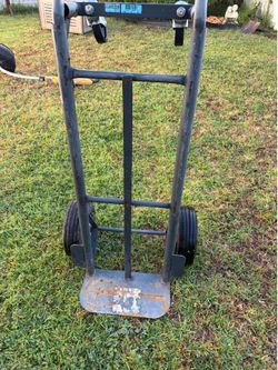 Milwaukee Dolly can be used upright or flat