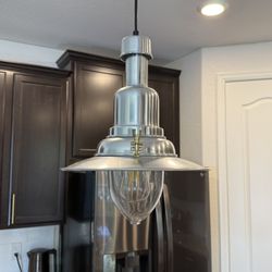 3 Pendant Lights