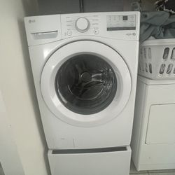 2024  LG FRONT LOAD WASHER CLEAN LIKE NEW