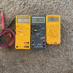 FLUKE  12B. 21 75