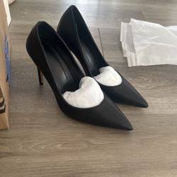 Brand New Black Heels 