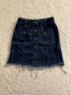 Hidden Jeans Brand Blue Denim Skirt w/ Front Buttons Closure SMALL -Measurements and Condition are in photos  -Feel free to ask questions