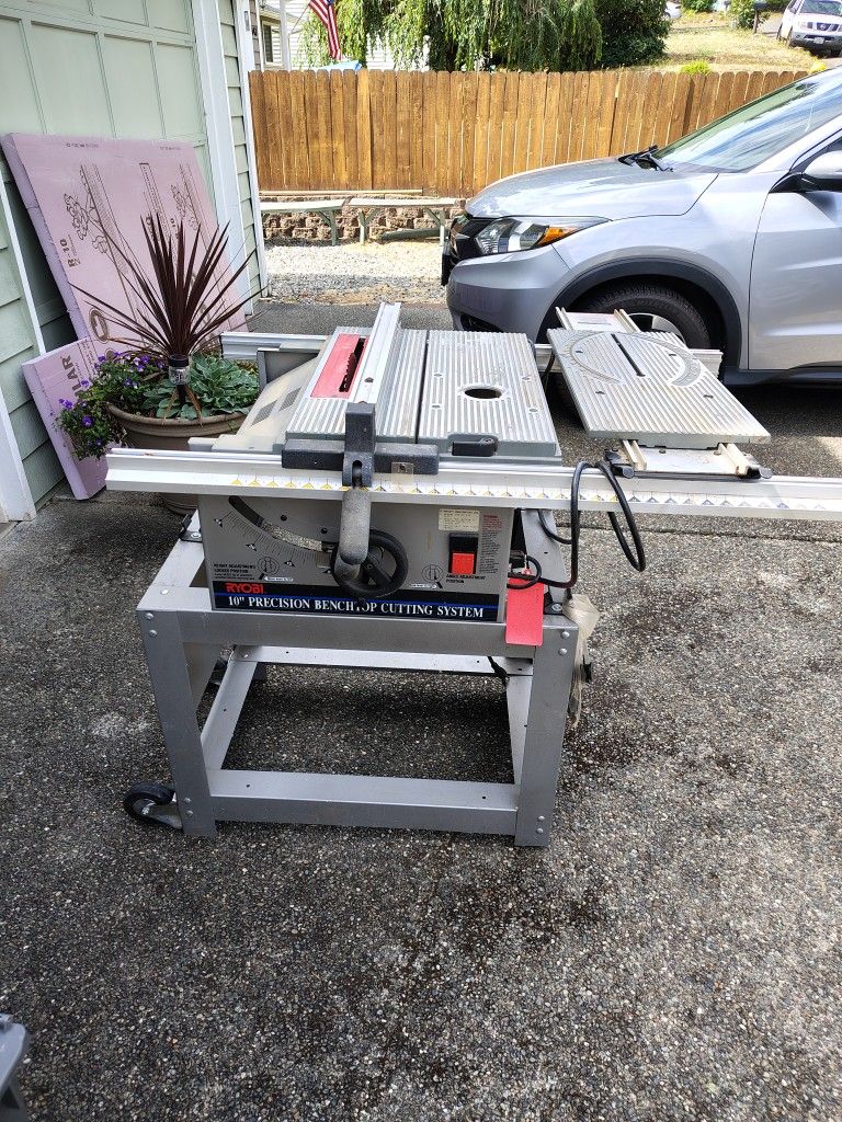 Very Nice Ryobi 10" Precision Bench Top Table Saw
