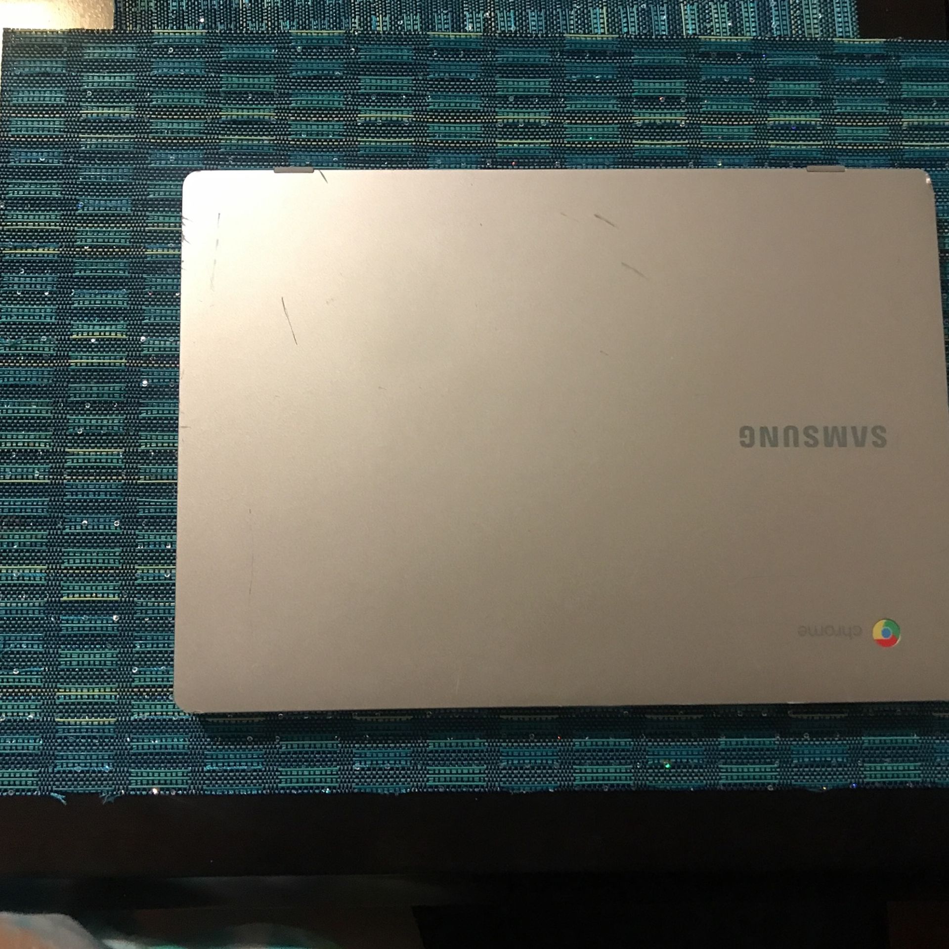 Samsung Chrome book 4