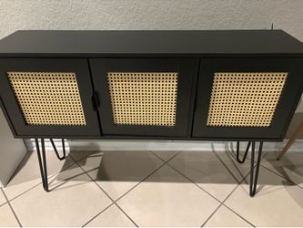 Entryway table