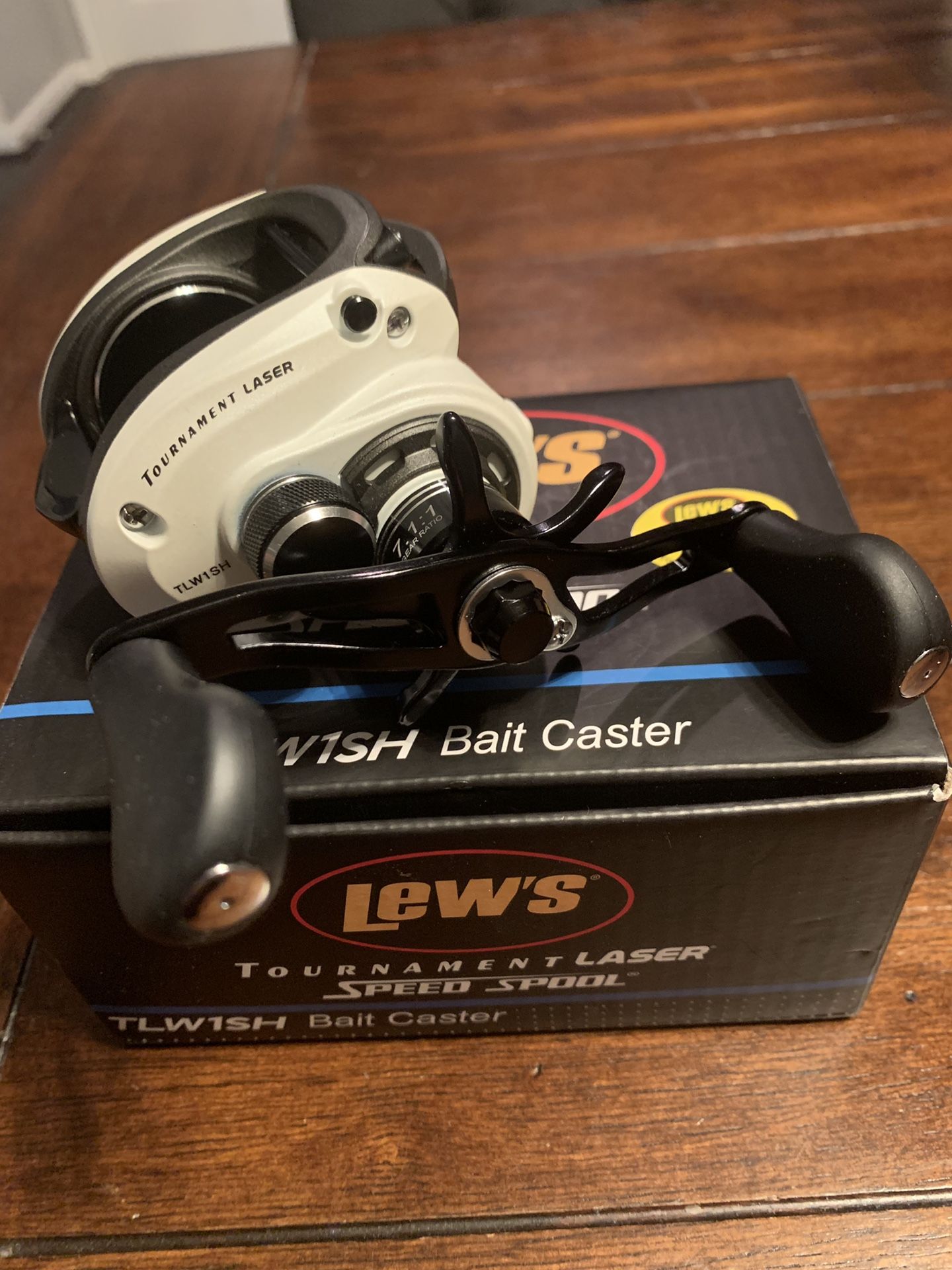 Lews carbon fire speed spool for Sale in Everett, WA - OfferUp