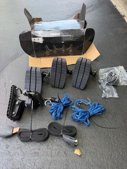 Thule DocGrip horizontal kayak carrier