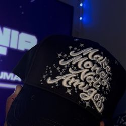 Dandy hats make money not amigos