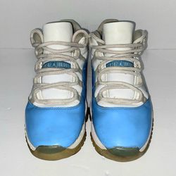 Nike Air Jordan 11 Retro Low UNC 2017 528895-106 University Blue White Size 10.5