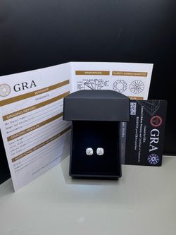 Brand New 0.5 CT VVS1 Moissanite Stud Earrings | Gold Plated | Passes Diamond Tester