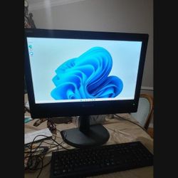 Lenovo All In One PC, Touchscreen Windows 11 I5 Processor