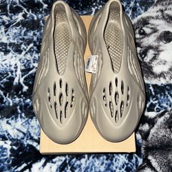 Adidas Yeezy Foam RNNR Stone Sage