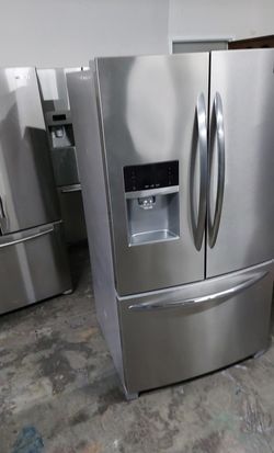 Stainless Steel 3-Door French Door Fridge with IceMaker