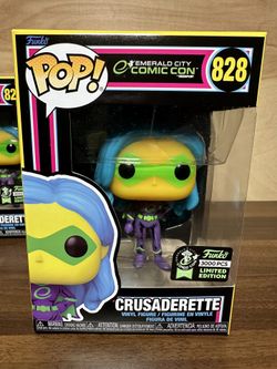 Funko Pop 2023 Emerald City Comic Con Crusaderette Blacklight exclusive 3000 pcs