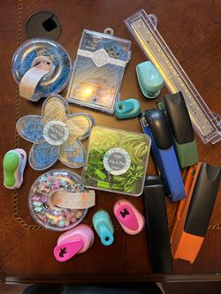 Student Supplies- Clip , Spin 