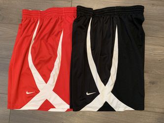 Sz M NIKE TEAM BASKETBALL SHORTS