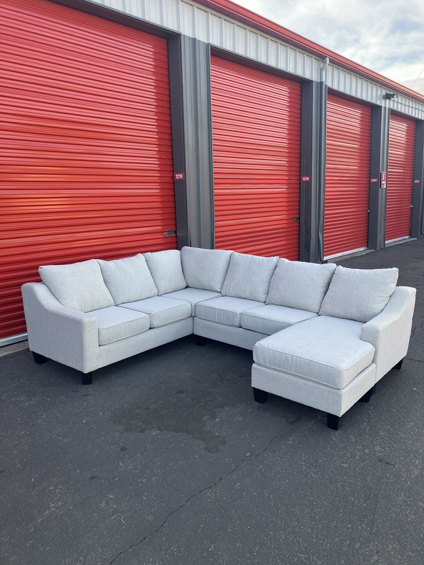 Gray U-Shape Sectional Couch