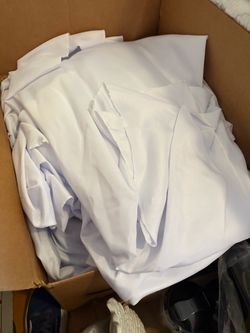 16 round white table cloths