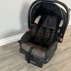 Graco Car Seat With Base