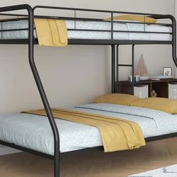 Twin/Full Bunk Bed 