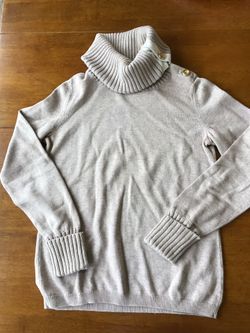 Banana Republic Woman Sweater Size M