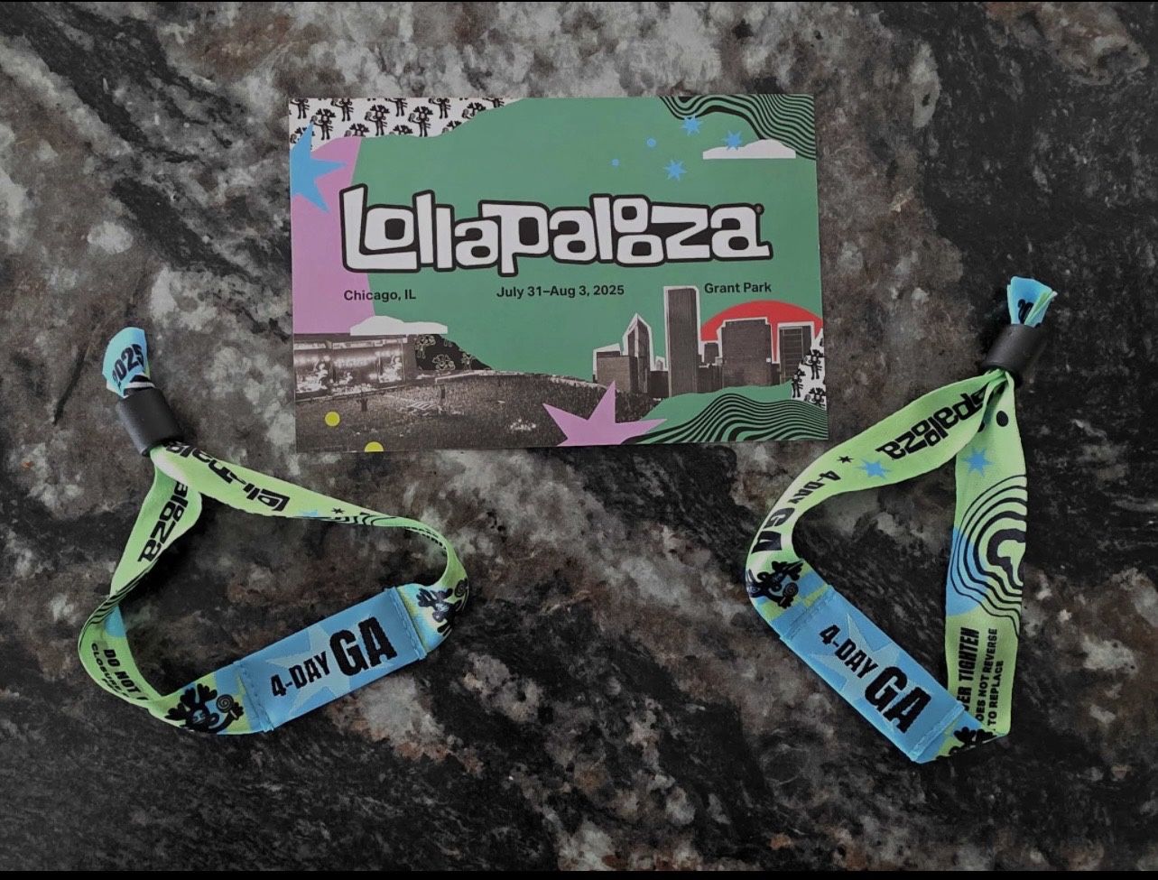4 DAY LOLLAPALOOZA ( READ DESCRIPTION)