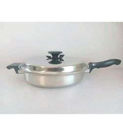 NEW ERA COOKWARE  11.5 SKILLET  WITH  LID  T304 STAINLESS STEEL  USA .