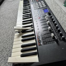AKAI MPK61 NEEDS REPAIR