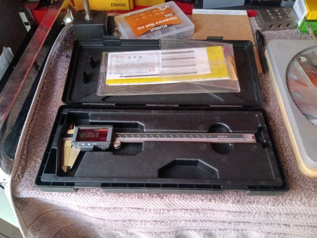 Mitutoyo 500-785 Solar Power Super Digital Caliper Tool