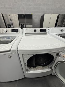 LG washer and Dryer Set