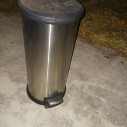 Nice Step Open Trash Bin 10 Firm Look My Post Tons Item