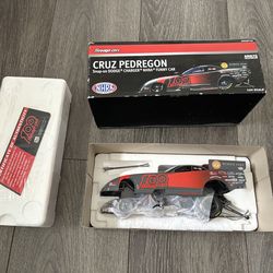 Auto World 1:24 Snap-on 100th Anniversary Cruz Pedregon NHRA Funny Car - New in Box