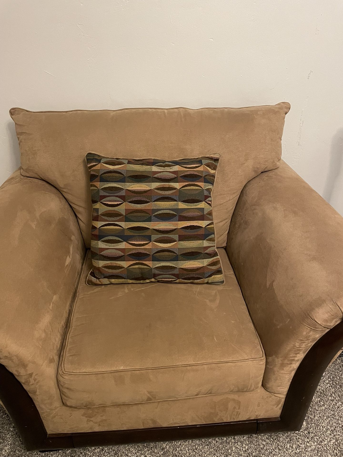 2 Living Room Couch Chairs