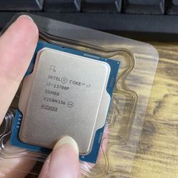 Intel Core 17-13700F