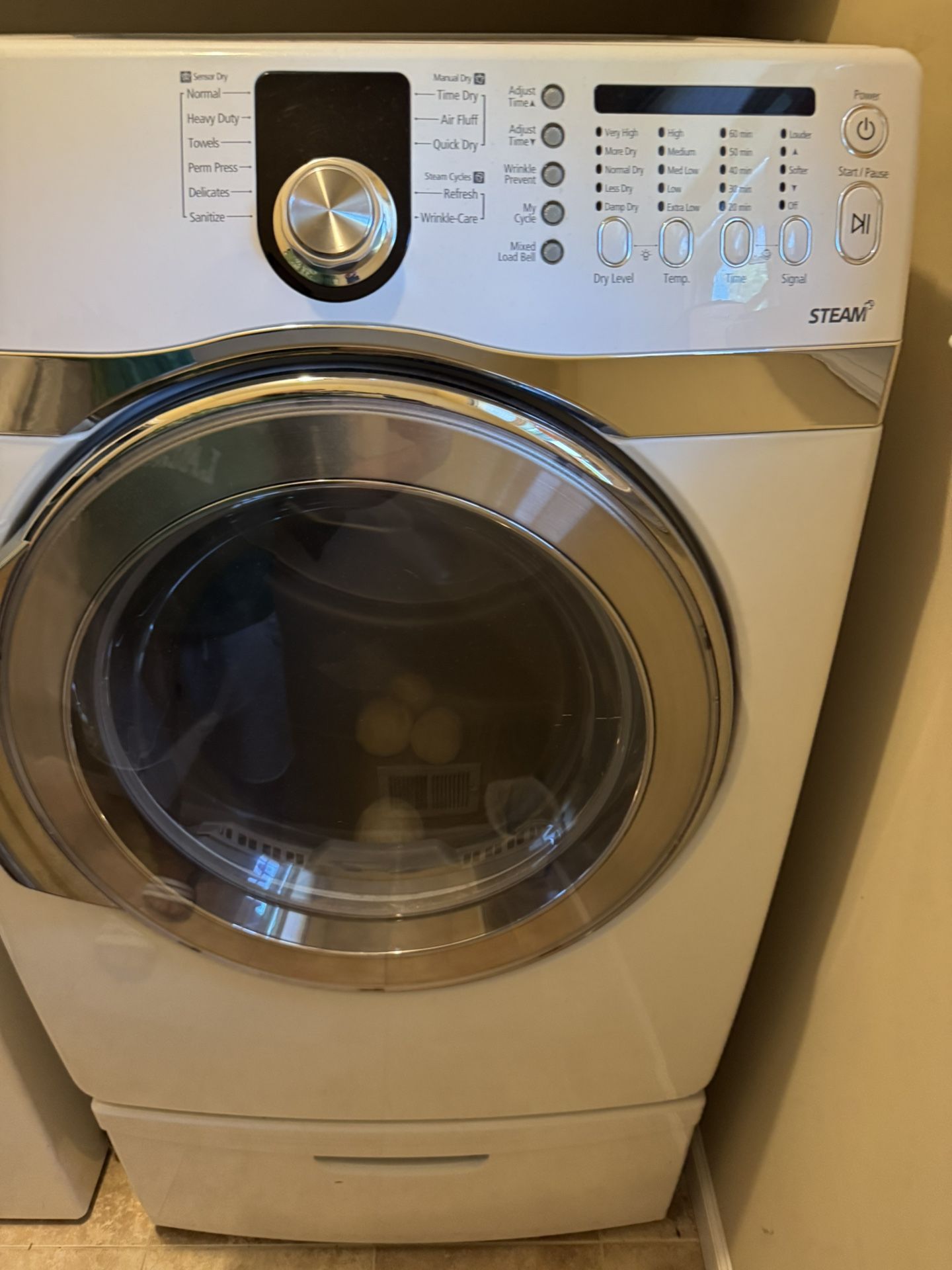 Samsung Front Loading GAS Dryer. 