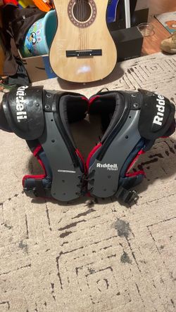 Riddell Pursuit football shoulder pads