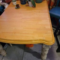 OAK DINING TABLE AND CHAIRS!!!