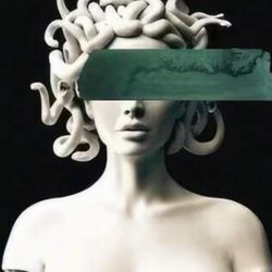 Medusa Canvas Poster